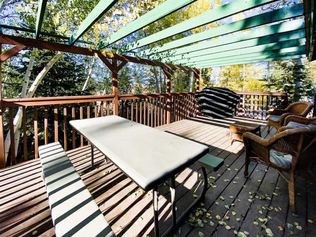 Village Vibes Deck And Bbq Duck Creek Village エクステリア 写真