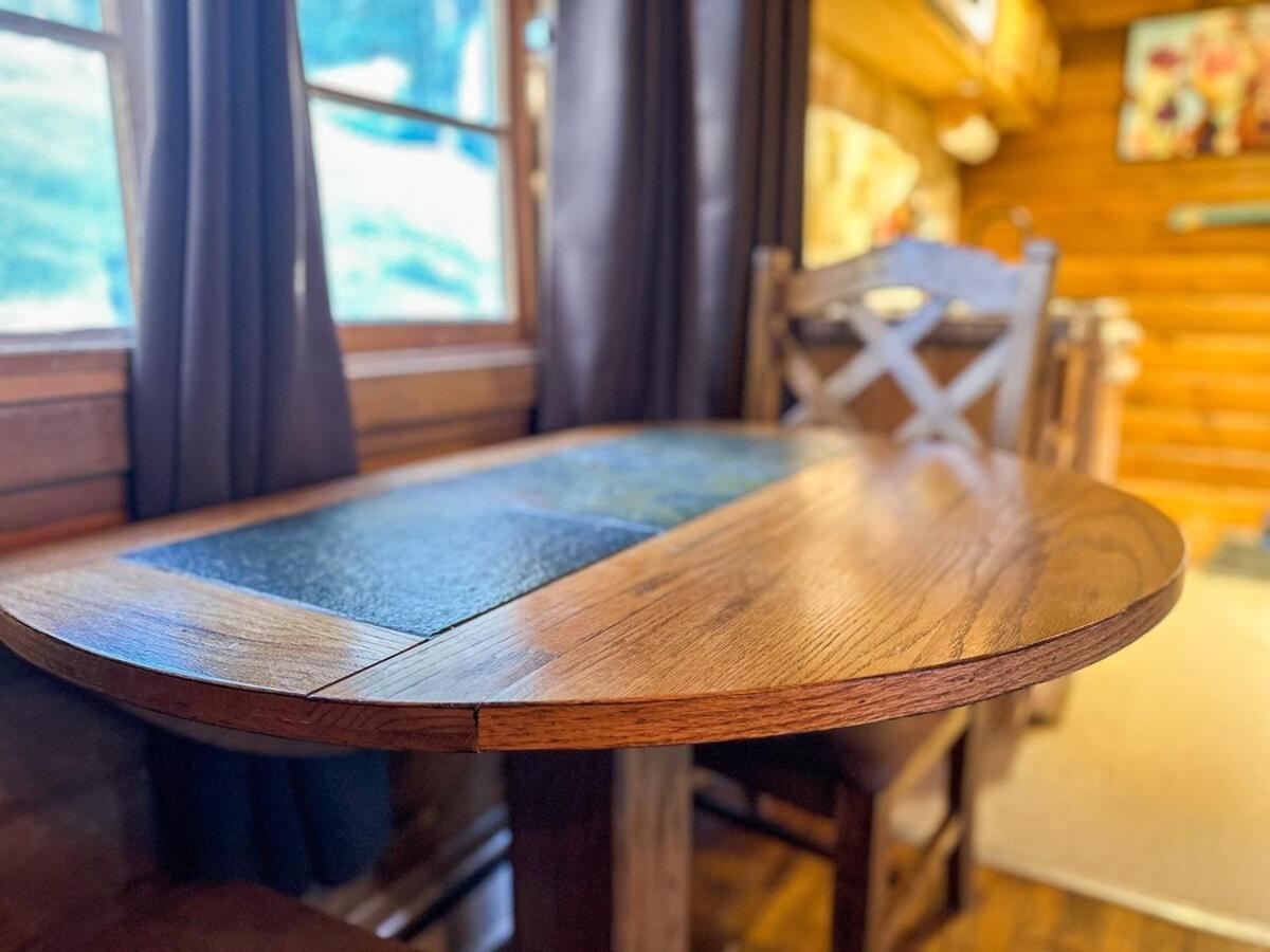 Village Vibes Deck And Bbq Duck Creek Village エクステリア 写真