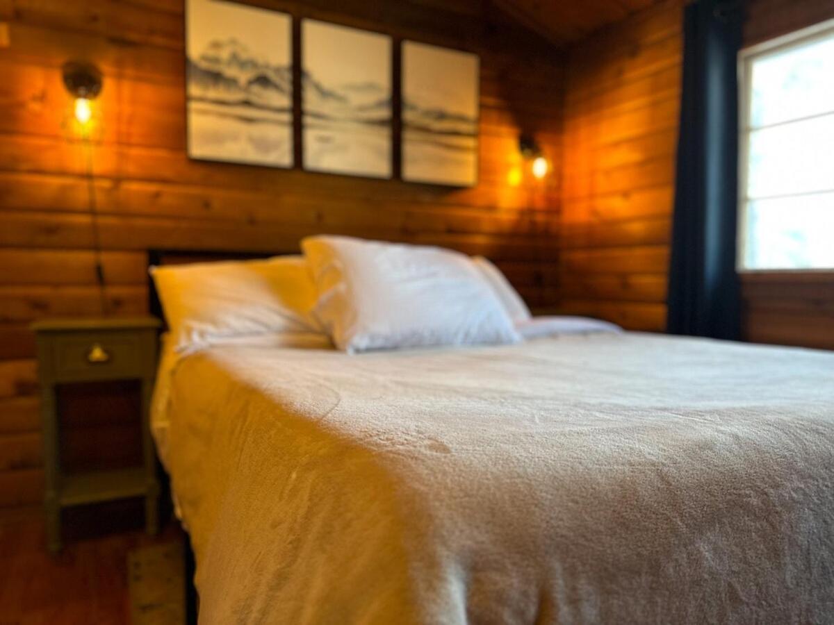 Village Vibes Deck And Bbq Duck Creek Village エクステリア 写真